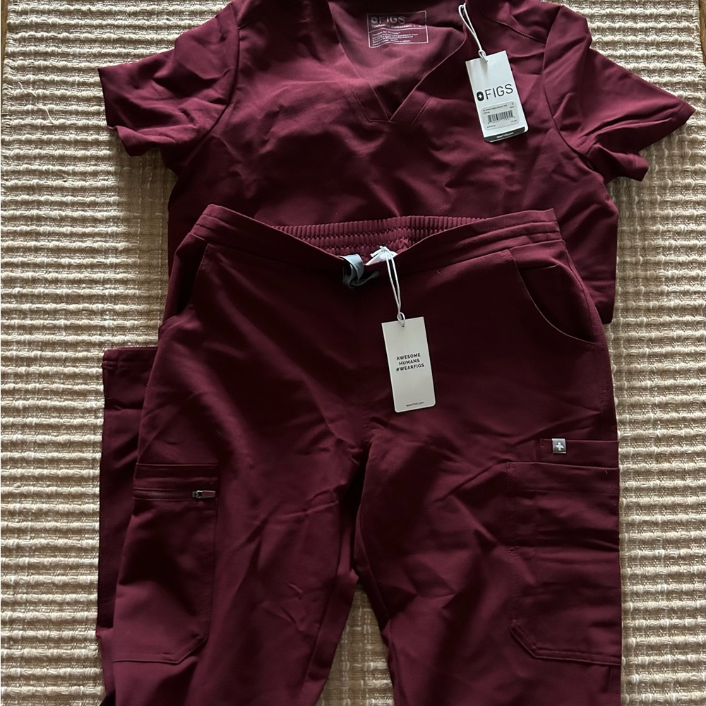 NWT Figs Technical Scrubs Set Maroon